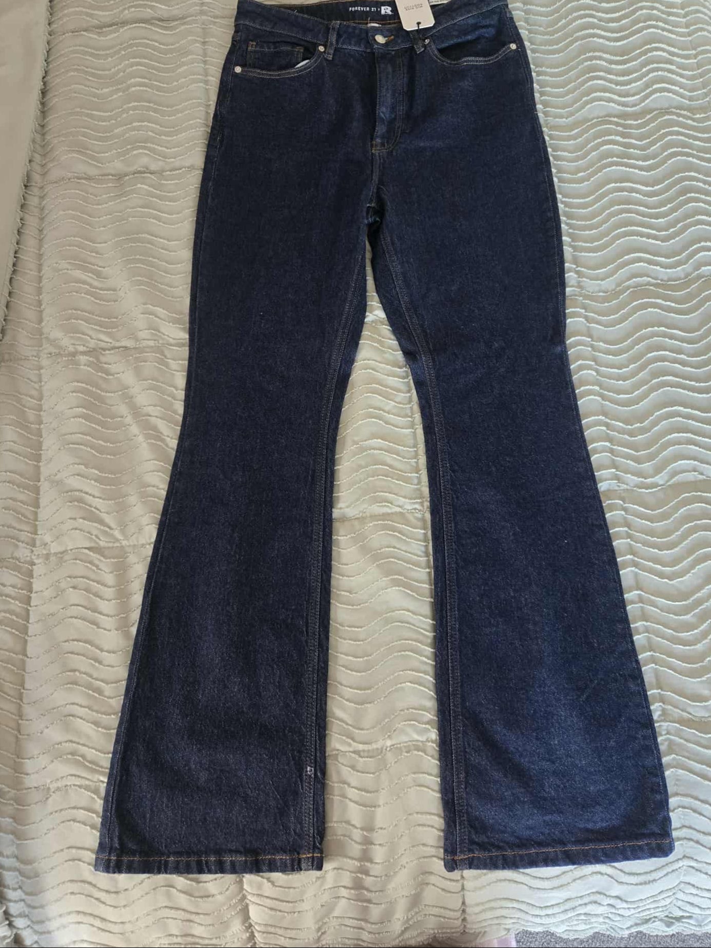 Forever21 dark blue bootcut jeans. Size 29.